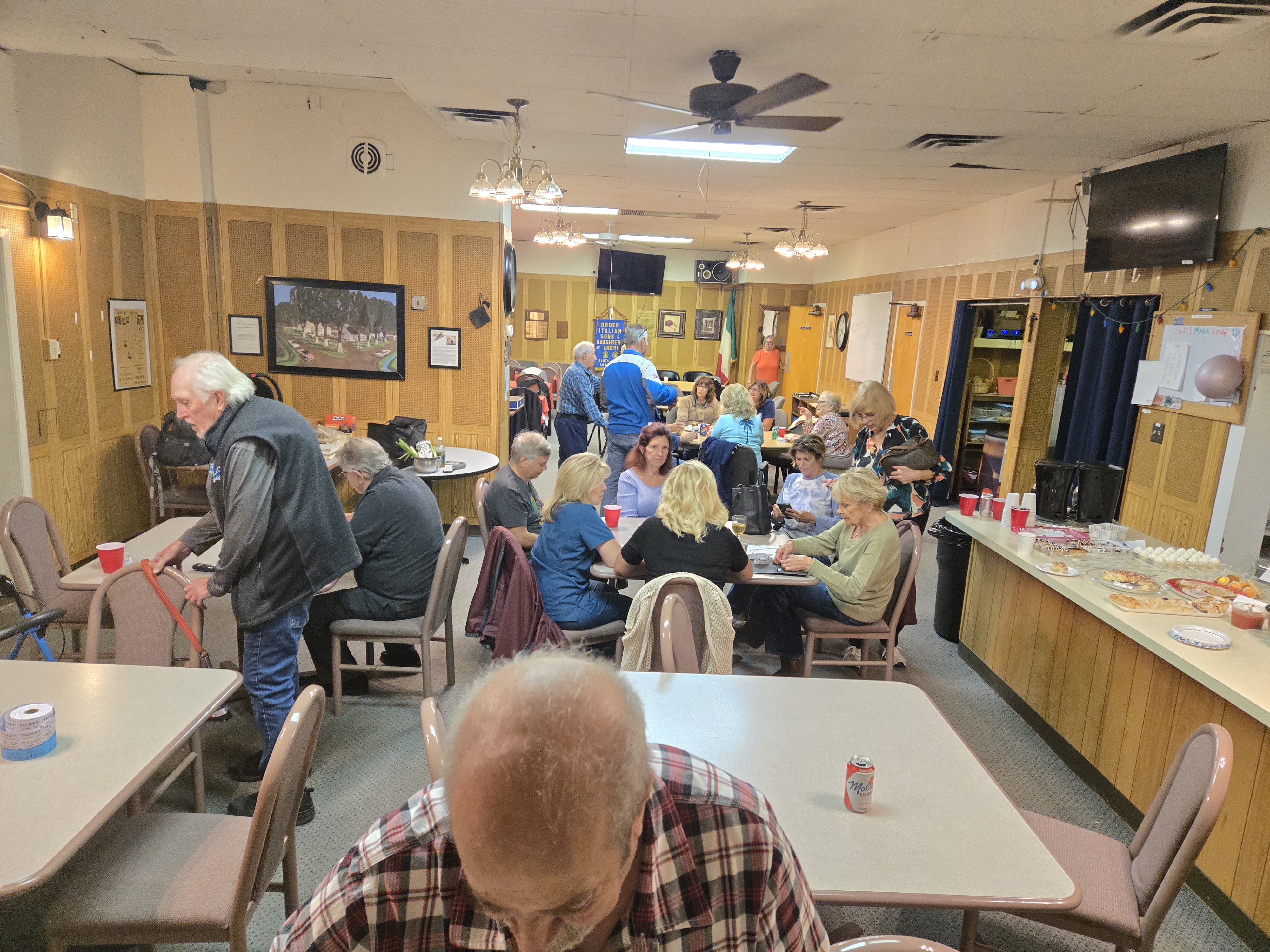 Fundraiser dinner service